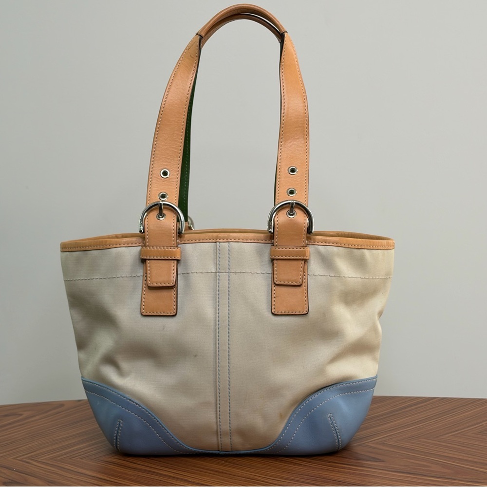 Coach Stylish Tan and Blue Women's shoulder Bag